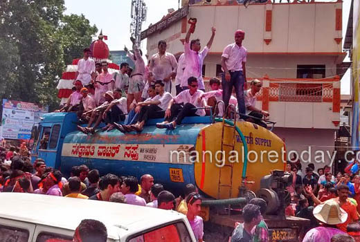 Okuli&rsquo; as Kodial Theru 1